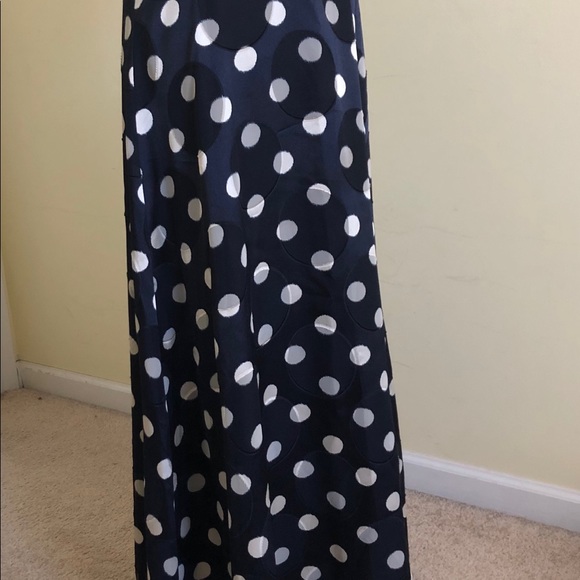 SOLD! Beautiful Ann Taylor Skirt - Picture 3 of 5